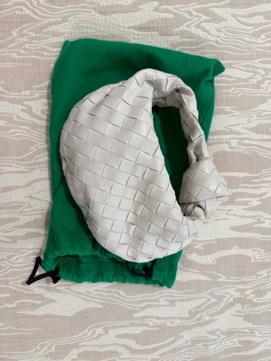Bottega Veneta Handbags - Bottega Veneta White Intrecciato Zip-Top Shoulder Bag